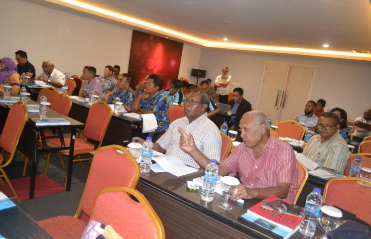 Tim Penyusunan Master Plan PON XX Kaji Hotel Apung
